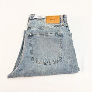 & Denim 90's Boyfriend Jeans High Waist Light Wash Denim Size 12 NWT